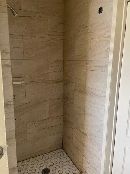 Building Photo - 7823 Sterling Ave