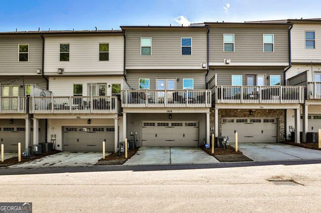 Building Photo - 1958 Skyfall Cir