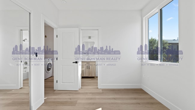 Building Photo - 6742 Waterman Ct