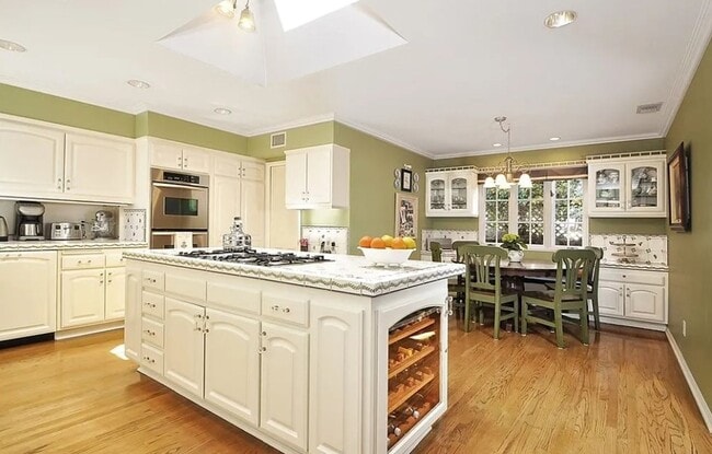 Building Photo - 4 Bed in Palos Verdes Estate • Valmonte Neighborhood