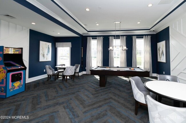 Building Photo - 936 Vanderbergh Blvd