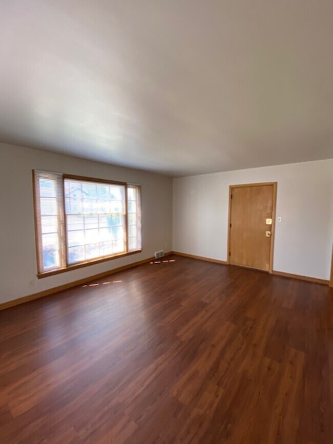 Building Photo - 7314 W Burleigh St