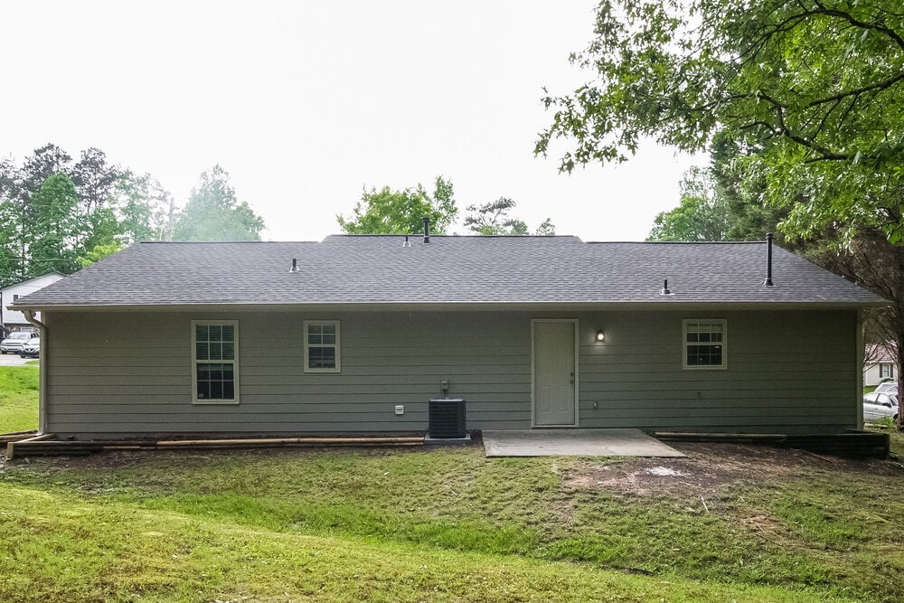 Building Photo - 3224 Valley View St