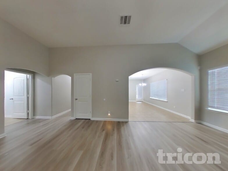 Building Photo - 2832 Mistywood Ln