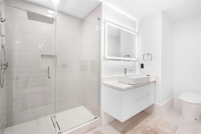 Building Photo - 507 Karen Ln