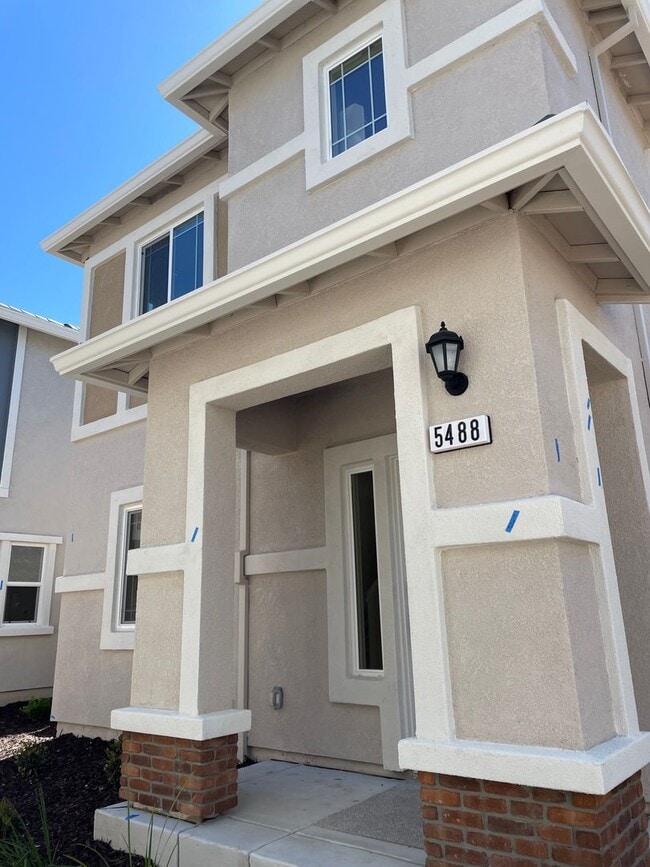 Primary Photo - NEW SOLAR SMART HOME IN WEST ROSEVILLE!
