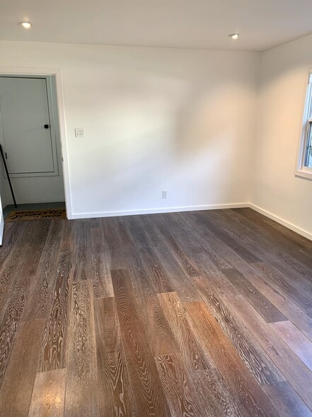 Building Photo - 1201 Bay St