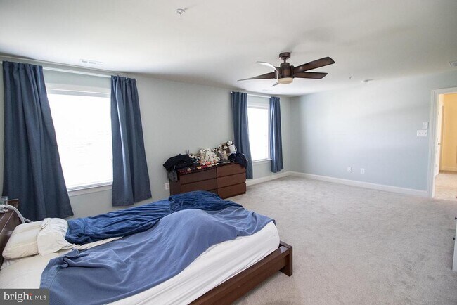 Building Photo - 24676 Broad Creek Dr