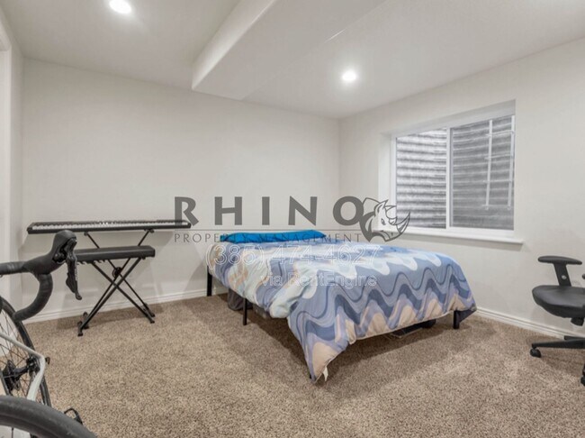 Building Photo - 1544 S 840 W