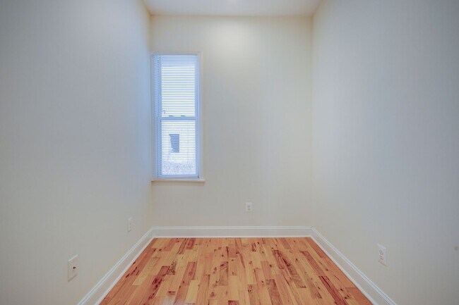 Building Photo - ? Spacious Living in the Heart of Philadelphia