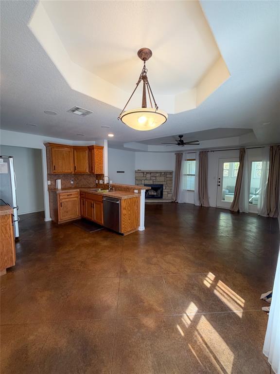 Building Photo - 430 Summit Ridge Dr N