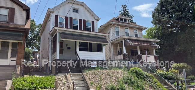 Primary Photo - 33 Merritt Ave