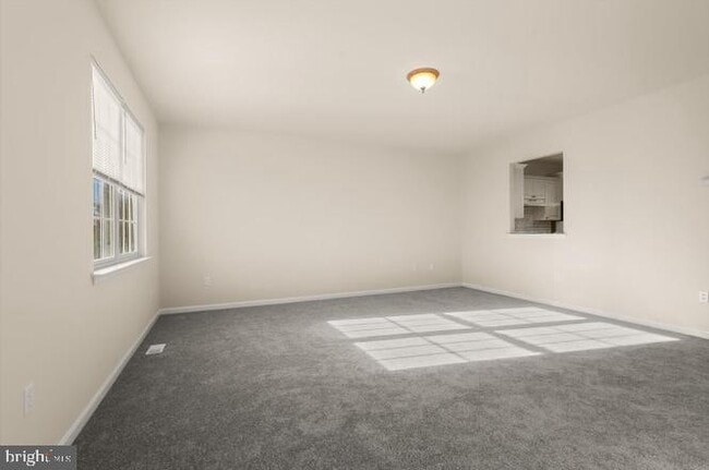 Building Photo - 1 Karendale Ct