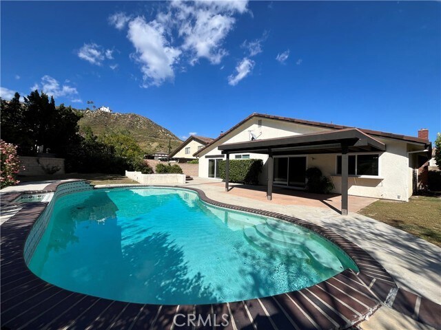 Building Photo - 11735 La Tierra Ct