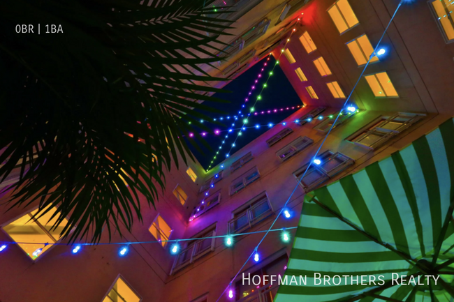 Building Photo - 907 S. Broadway-305