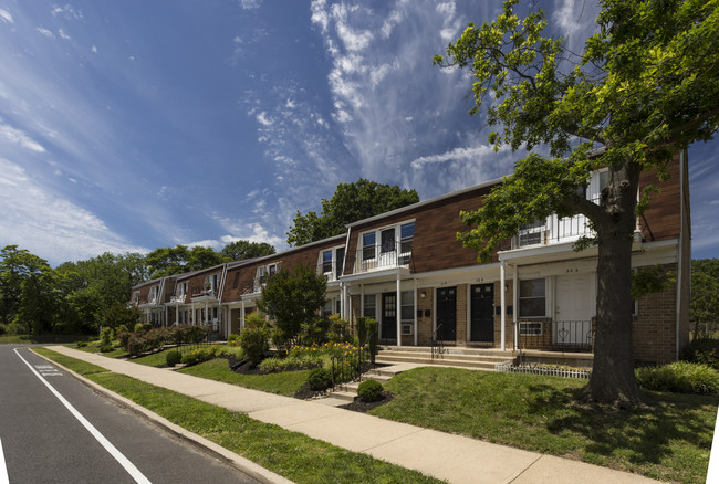 Building Photo - Lawnside/Evesham Court Apartments