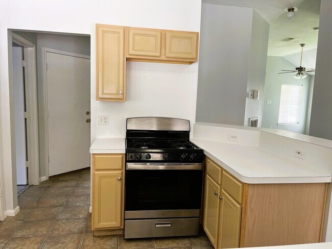 Building Photo - 4219 Hermitage Hollow Ln