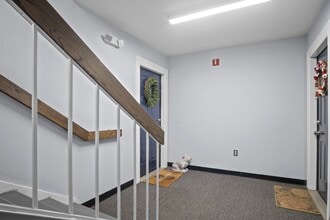 Building Photo - Comfortable, convenient, and well located Ashburn condo.