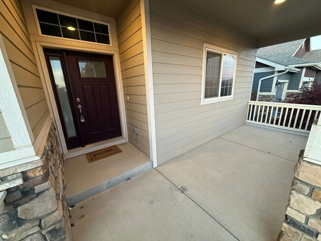 Building Photo - Spacious Modern 5-Bedroom Ranch Home in Hidden Valley Farm