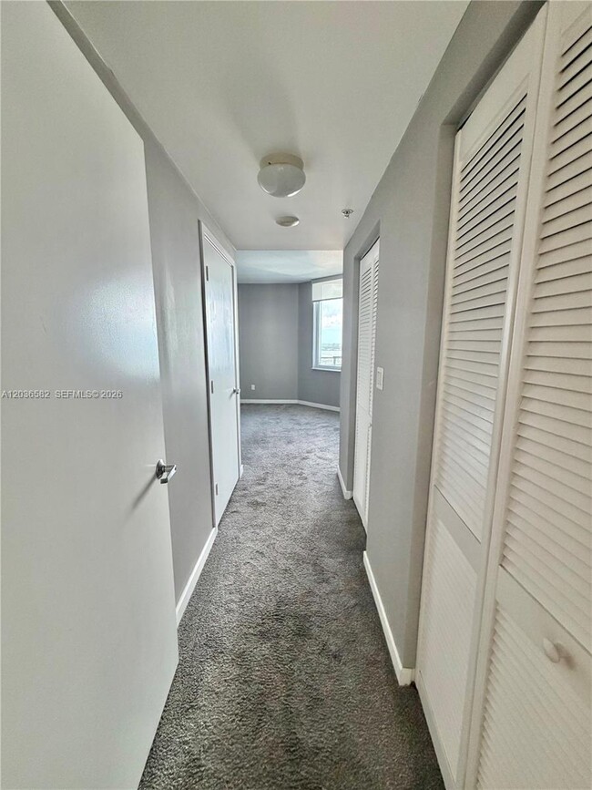 Building Photo - 335 S Biscayne Blvd