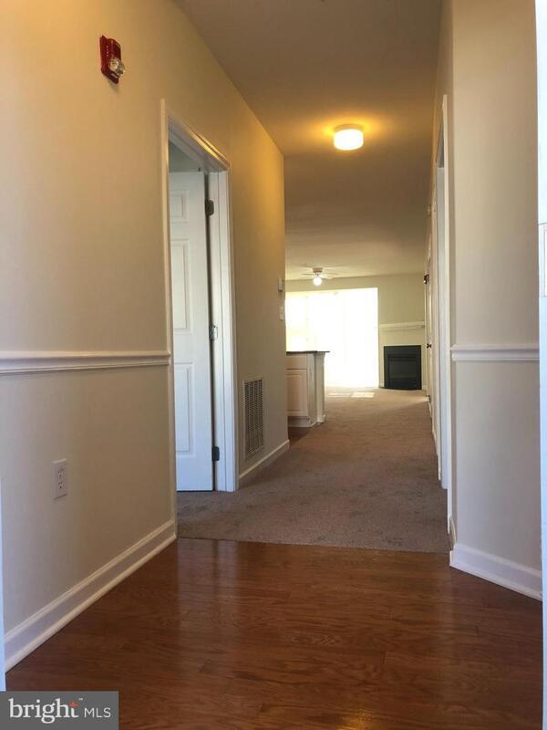 Building Photo - 17432 Slipper Shell Way