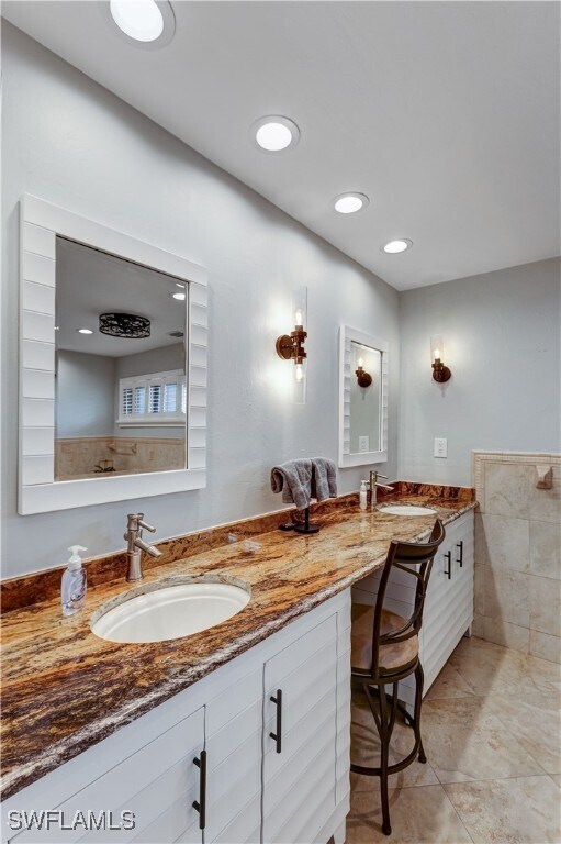 Building Photo - 17054 Marina Cove Ln