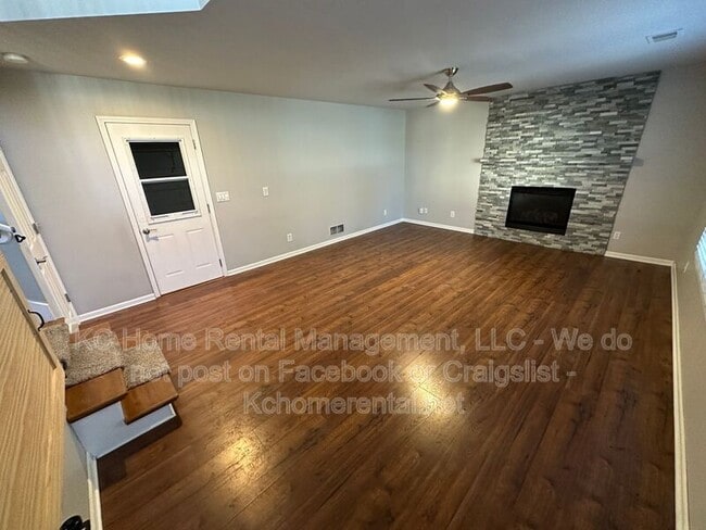 Building Photo - 224 S Huntsman Blvd