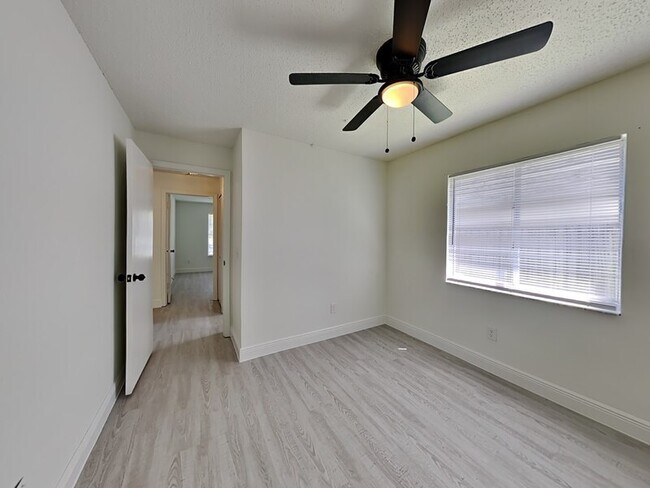 Building Photo - 13838 Ginger Creek Blvd