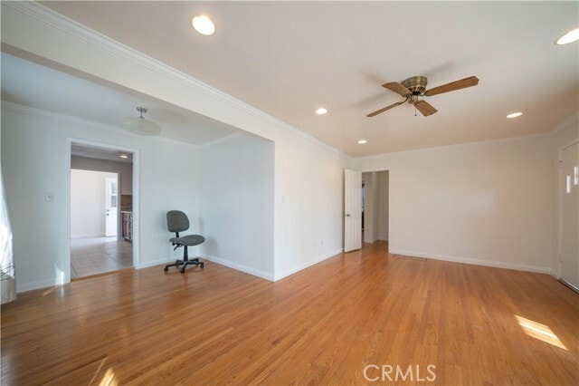 Building Photo - 517 N Soldano Ave