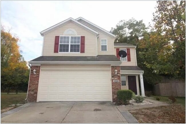 Primary Photo - 4644 White Lick Ct