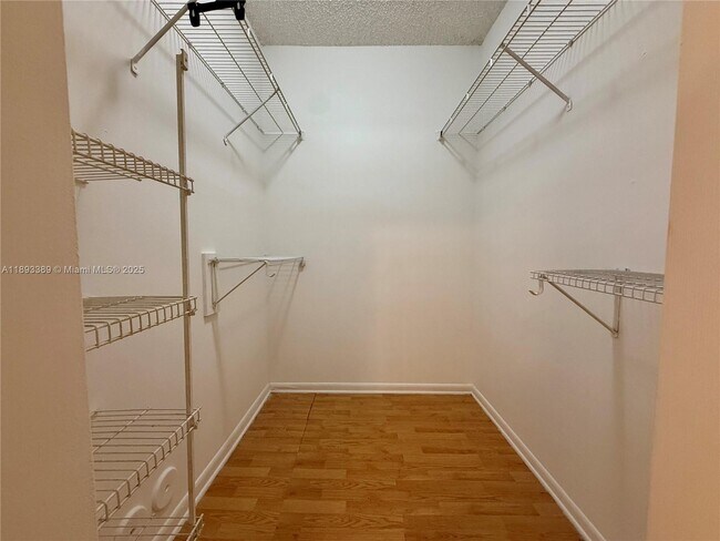 Building Photo - 2421 NW 96th Terrace