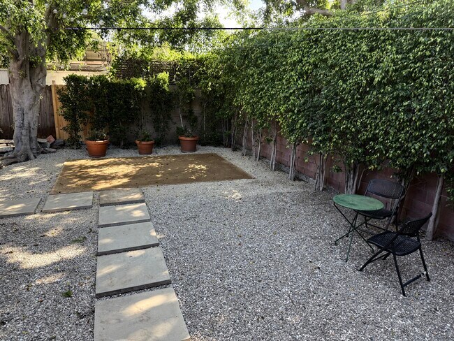 Building Photo - 8714 Rangely Ave