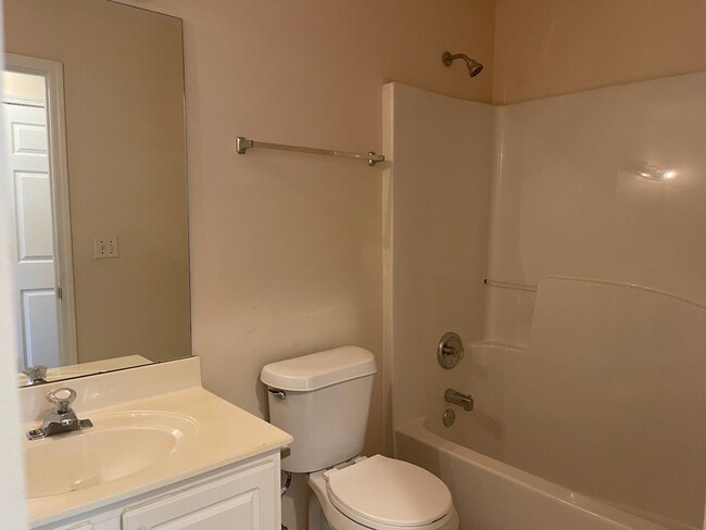 Building Photo - 3-Bedroom Ranch in Central Gwinnett