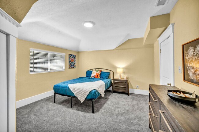 Building Photo - FULLY FURNISHED HISTORIC CHARMER BETWEEN UNR & DOWNTOWN – UTILITIES INCLUDED, MODERN UPGRADES, PR...
