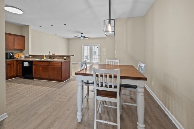 Building Photo - 45 Canyon Oak Loop