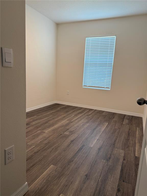 Building Photo - 1217 Balsam Dr.