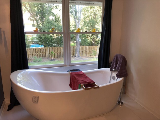 Building Photo - 101 Olde Towne Rd