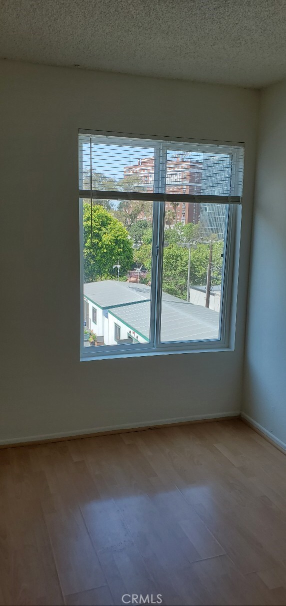 Building Photo - 525 La Fayette Park Pl