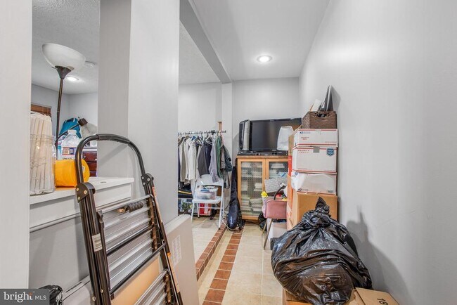 Building Photo - 9820 Berrywood Ct