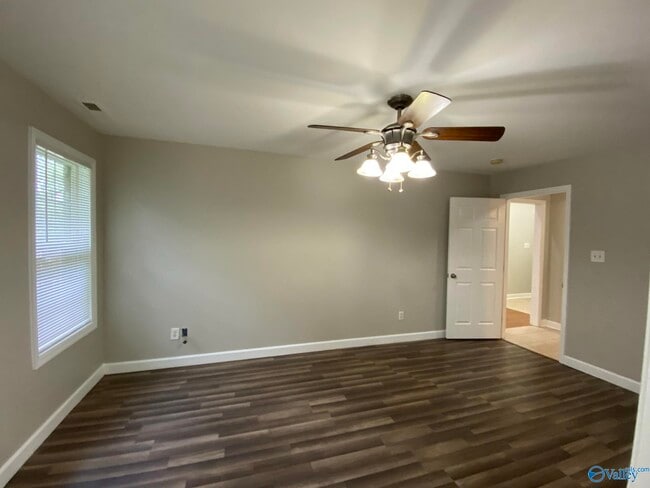 Building Photo - 22873 Horseshoe Bend