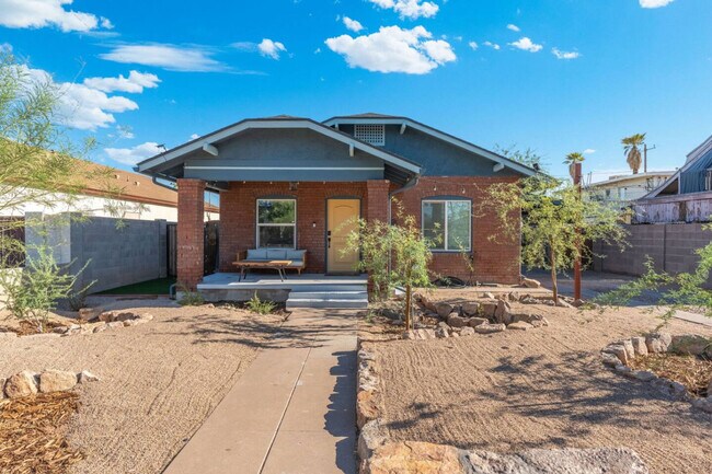 Building Photo - 1407 E McKinley St