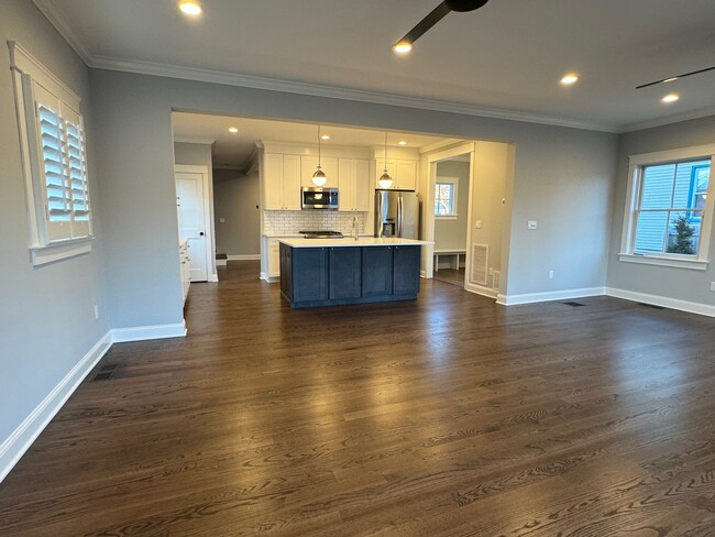 Building Photo - 67 W Sunset Ave