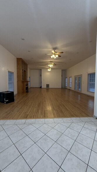 Building Photo - 3034 Fieldview Dr