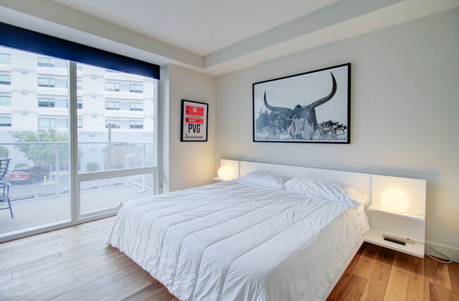 Building Photo - 4422 N 75th St