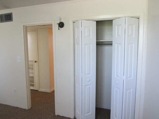 Building Photo - 300 Miracle Strip Pkwy