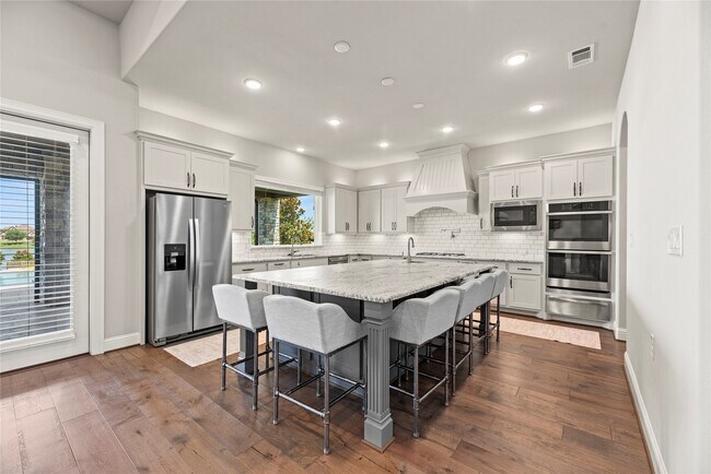 Building Photo - 10823 Painted Crescent Ct