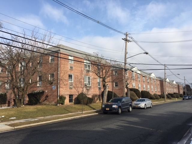 Building Photo - Fairfield Gables At Rockville Centre