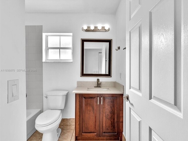 Building Photo - 4147 Sapphire Terrace