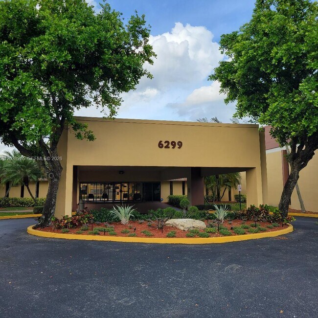 Building Photo - 6021 NW 61st Ave