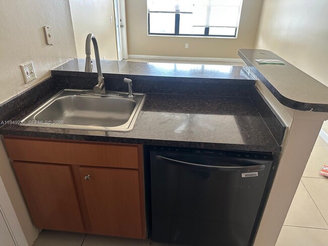 Building Photo - 4481 W McNab Rd